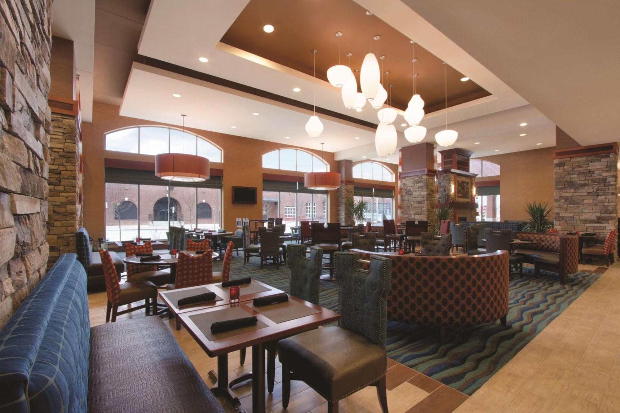 Hilton Garden Inn Oklahoma City/Bricktown Экстерьер фото